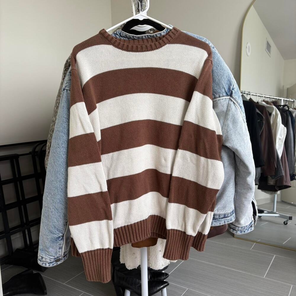 Brown white striped oversized